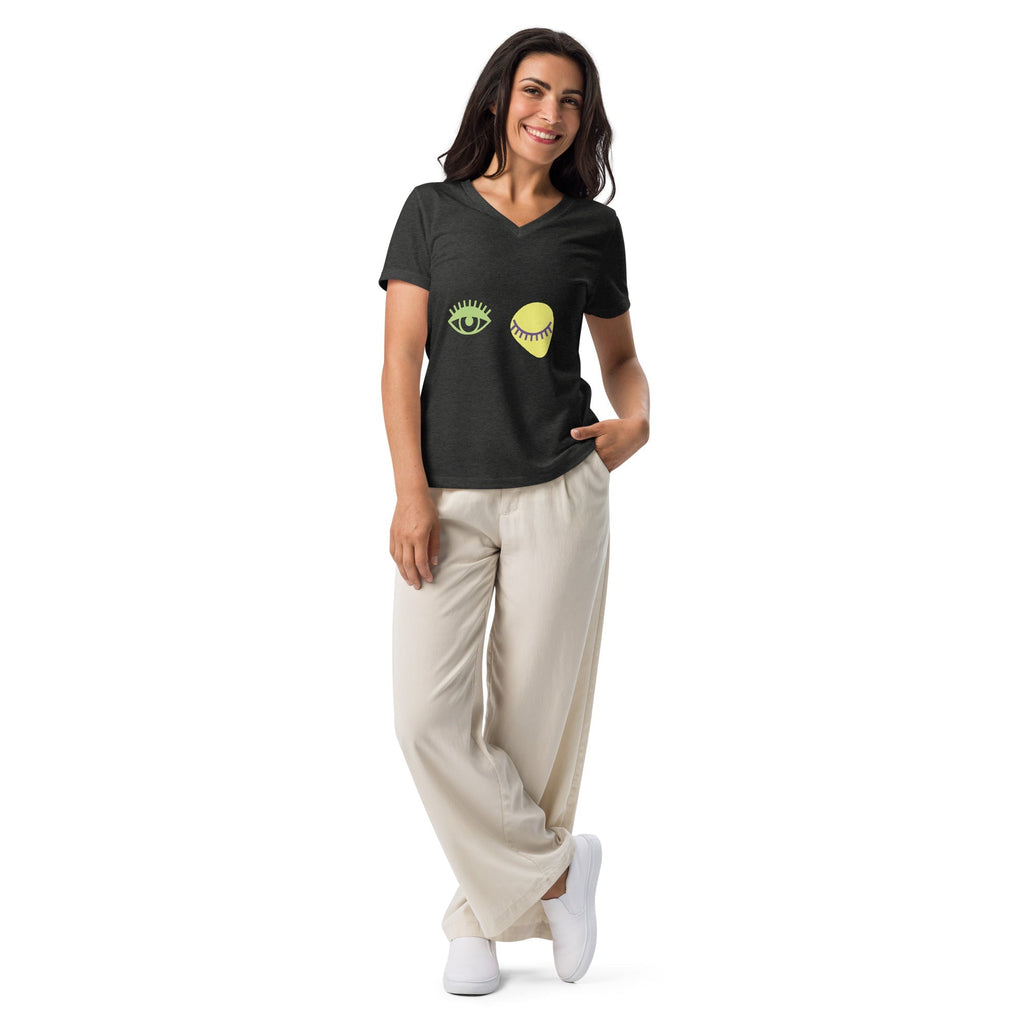 Look V-Neck Tee – product image 9
