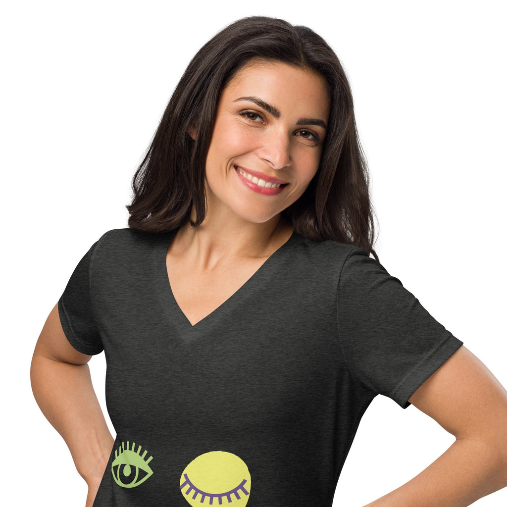 Look V-Neck Tee – product image 10