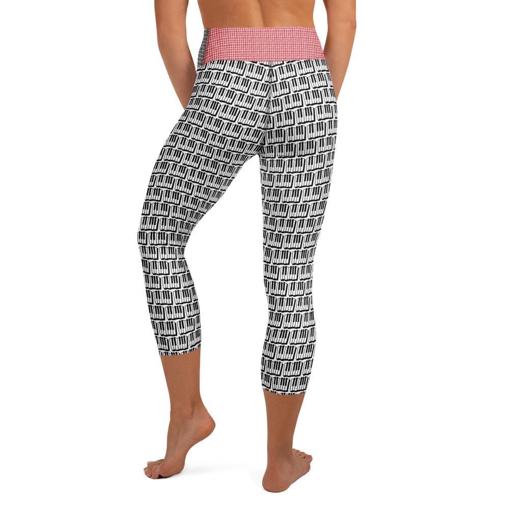 Melody Yoga Capri Leggings – product image 10